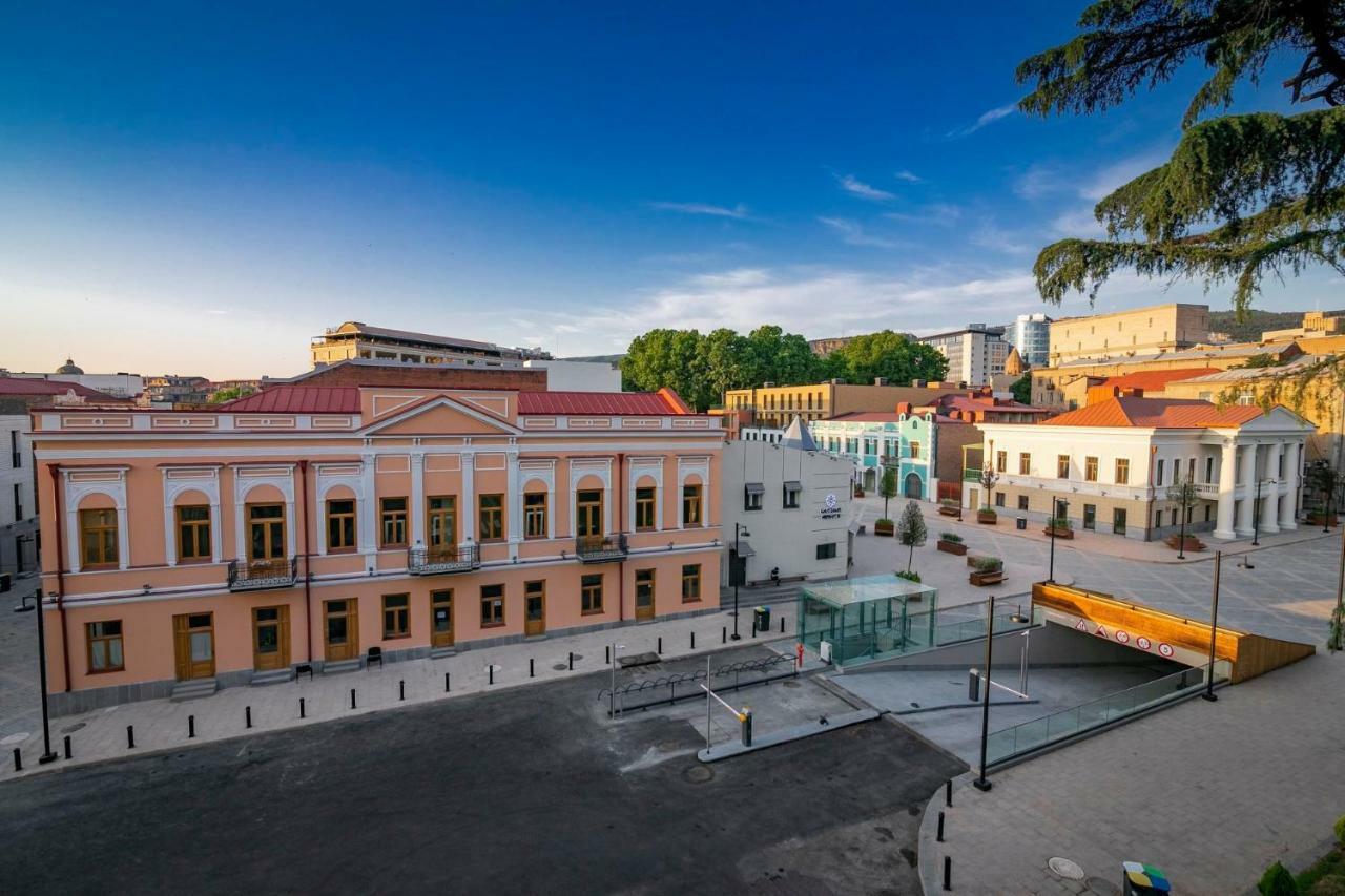 Atoneli Hotel Тбілісі Екстер'єр фото