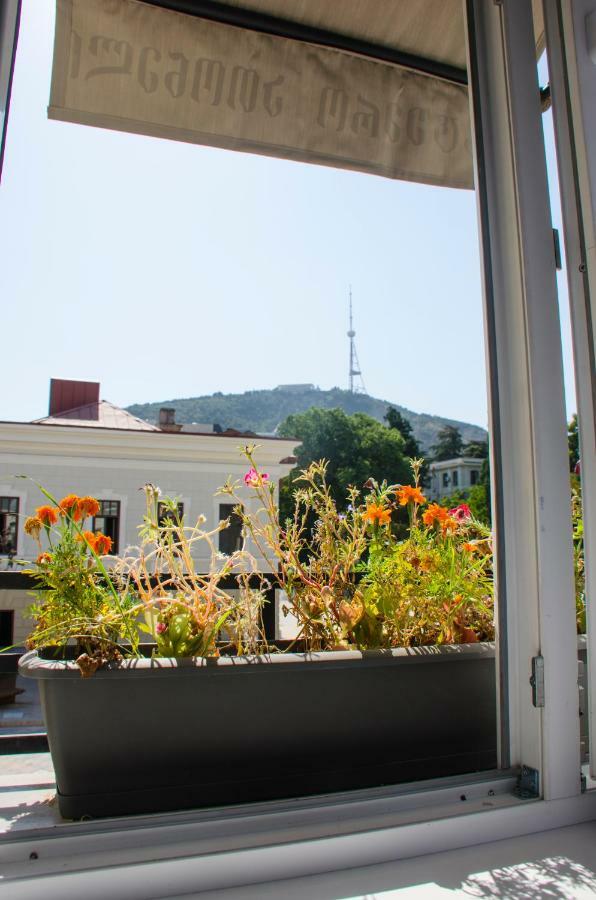 Atoneli Hotel Тбілісі Екстер'єр фото