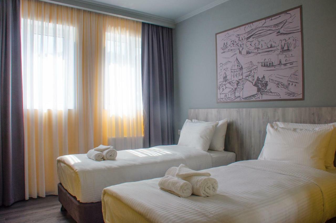 Atoneli Hotel Тбілісі Екстер'єр фото